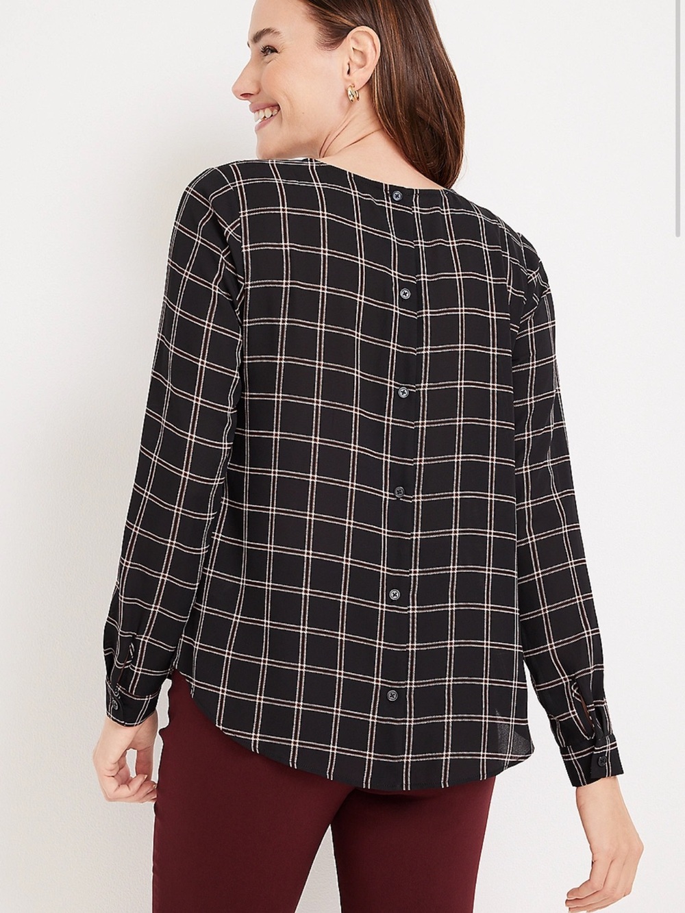 Maurices Black Plaid Button-Back Long Sleeve Top